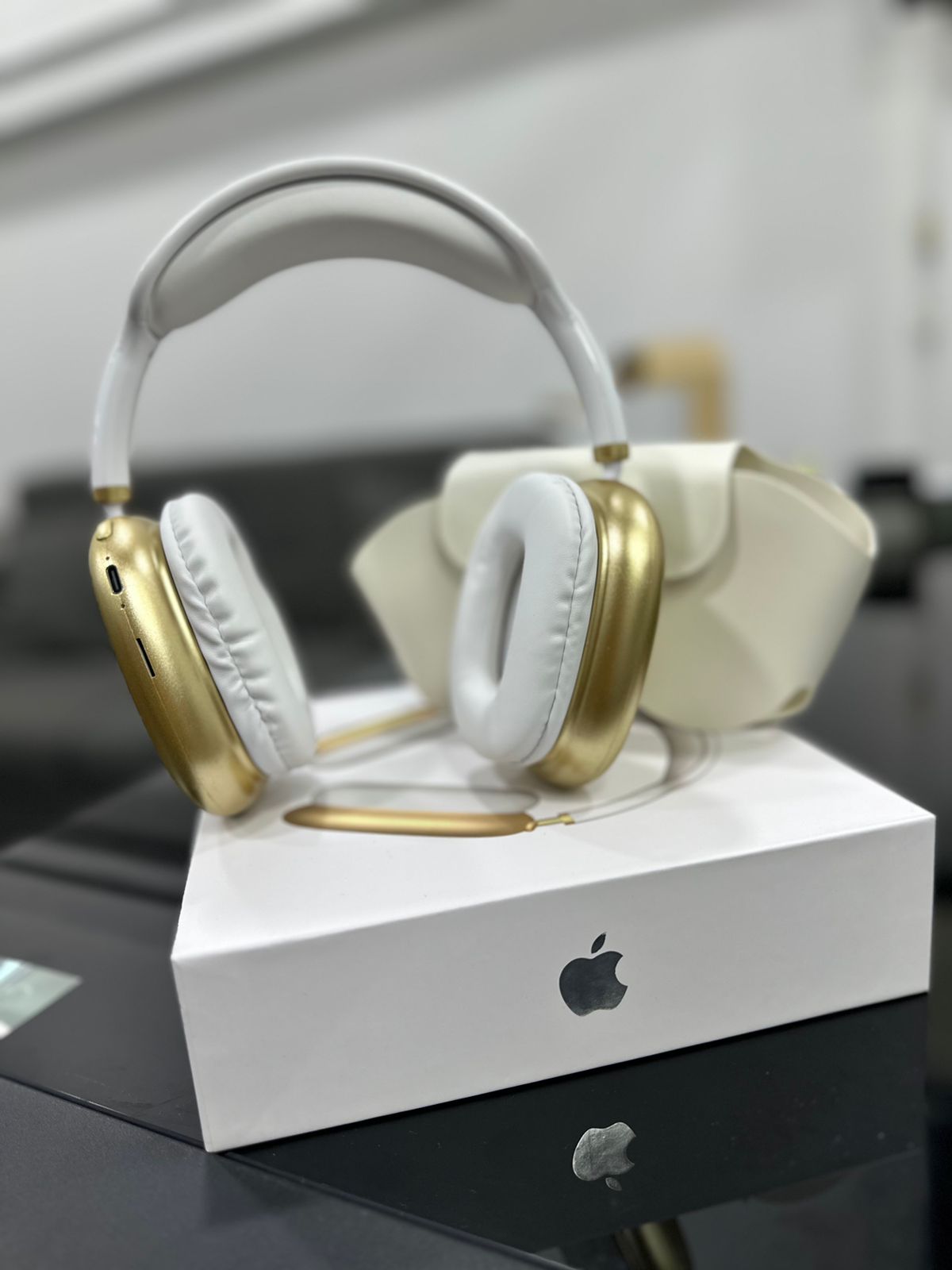 🎧 Diadema Airpods Con Estuche Type C 20 - Elegancia y Tecnología en Uno ✨